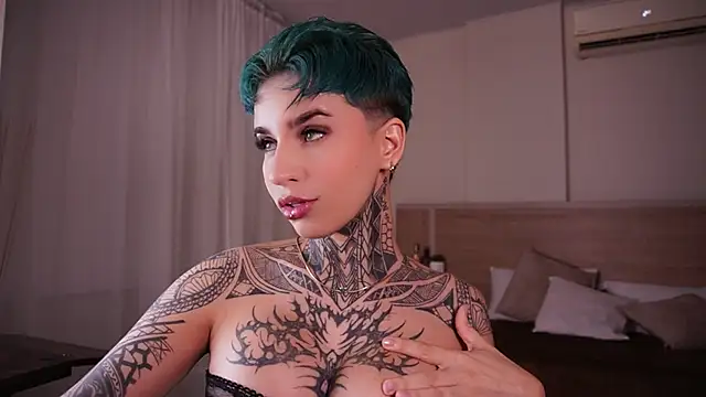 AliceShazaham  online show from 02/02/25, 09:08