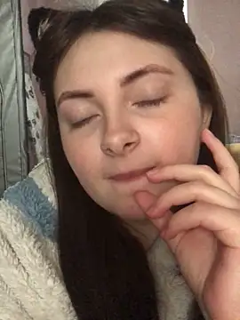 Snapshot of fairy365 chatting on 02/24/25, 11:43 fairy365 online show from 02/24/25, 11:43