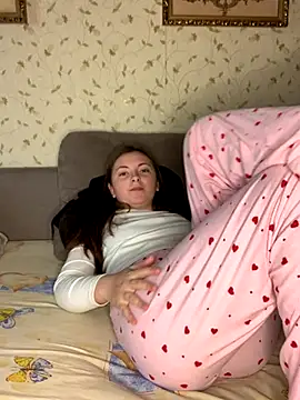 Snapshot of fairy365 chatting on 10/14/25, 06:58 fairy365 online show from 10/14/25, 06:58