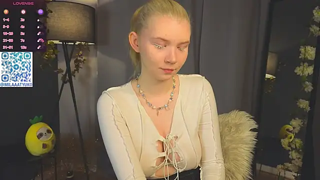 Snapshot of DaisyElmers chatting on 01/21/25, 02:11 DaisyElmers online show from 01/21/25, 02:11