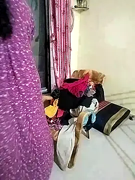 PayalSharmahot143 online show from 10/26/25, 04:57