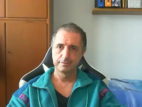 Snapshot of lliuk70mi chatting on 03/05/25, 03:07 lliuk70mi online show from 03/05/25, 03:07