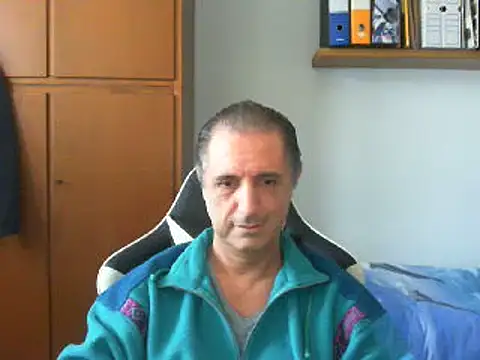 Snapshot of lliuk70mi chatting on 03/17/25, 02:12 lliuk70mi online show from 03/17/25, 02:12