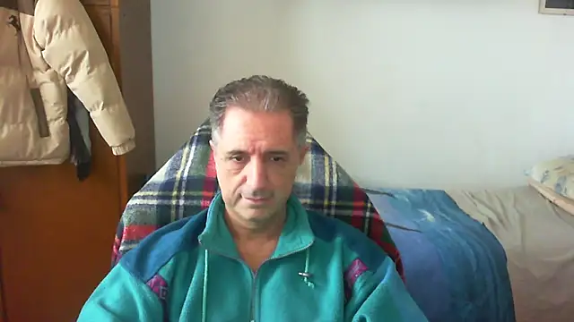 lliuk70mi online show from 02/16/26, 02:13