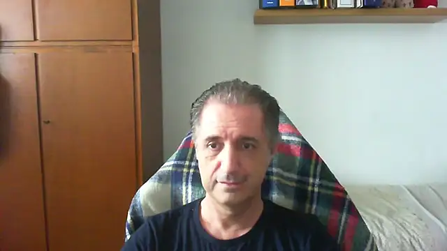 lliuk70mi online show from 04/19/26, 12:48