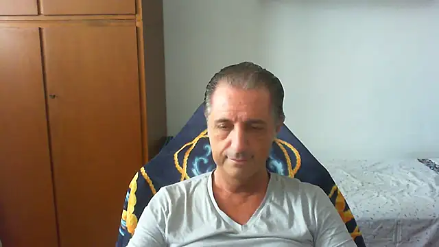 lliuk70mi online show from 06/06/26, 01:38