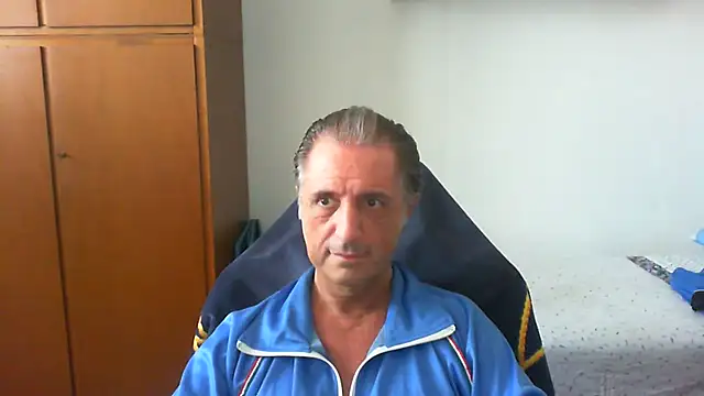 lliuk70mi online show from 06/07/26, 11:36