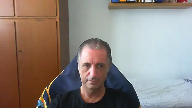 lliuk70mi online show from 06/11/26, 01:31