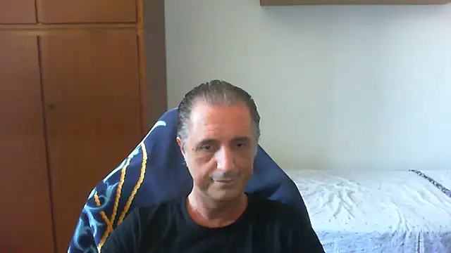 lliuk70mi online show from 06/17/26, 01:01