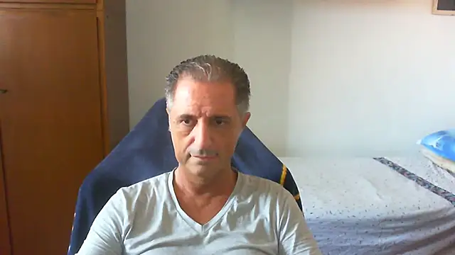 lliuk70mi online show from 06/27/26, 08:08