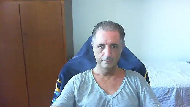 lliuk70mi online show from 07/04/26, 01:06
