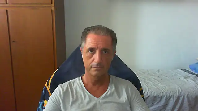 lliuk70mi online show from 07/10/26, 01:36