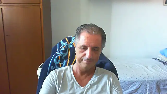 lliuk70mi online show from 07/11/26, 12:19