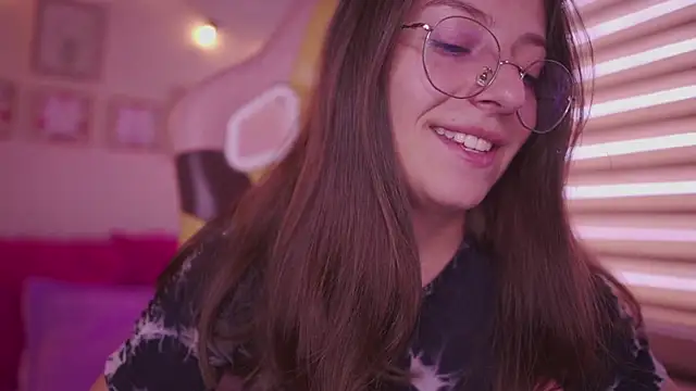 milly kenner online show from 04/14/26, 06:47