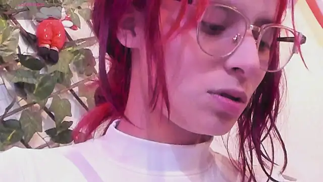 RedMeloddy online show from 12/22/25, 08:39