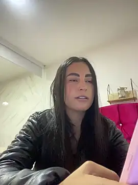 Snapshot of CAM_21X chatting on 01/14/25, 12:45 CAM 21X online show from 01/14/25, 12:45