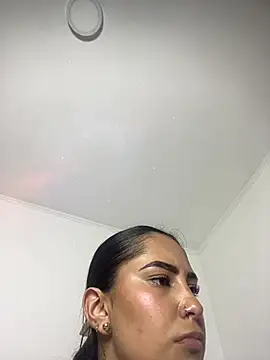 Snapshot of CAM_21X chatting on 01/30/25, 06:54 CAM 21X online show from 01/30/25, 06:54