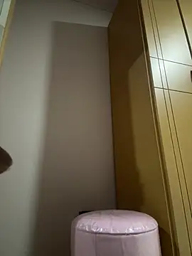 Snapshot of CAM_21X chatting on 02/06/25, 11:10 CAM 21X online show from 02/06/25, 11:10