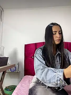 Snapshot of CAM_21X chatting on 02/27/25, 01:17 CAM 21X online show from 02/27/25, 01:17