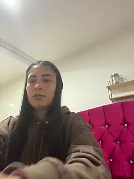 Snapshot of CAM_21X chatting on 03/05/25, 01:06 CAM 21X online show from 03/05/25, 01:06