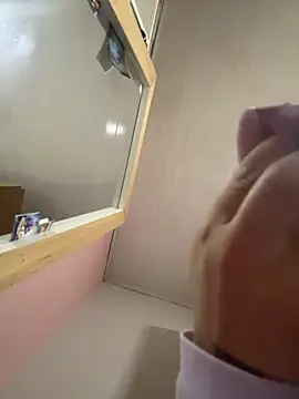 Snapshot of CAM_21X chatting on 03/10/25, 10:15 CAM 21X online show from 03/10/25, 10:15