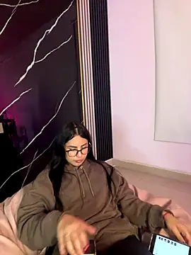 Snapshot of CAM_21X chatting on 10/10/25, 11:48 CAM 21X online show from 10/10/25, 11:48