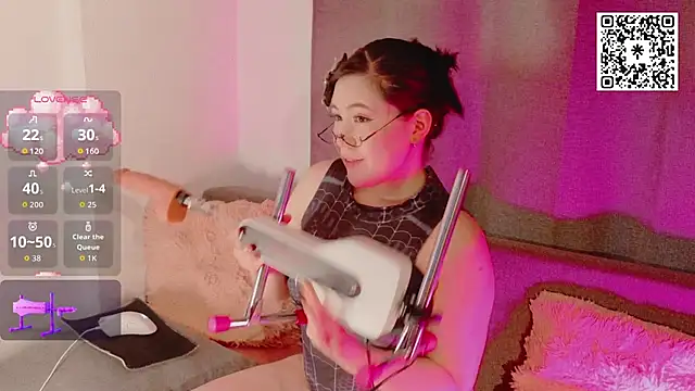 Amoki Uki online show from 02/19/26, 08:54