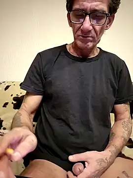 Snapshot of Zgodanilep chatting on 11/27/25, 03:58 Zgodanilep online show from 11/27/25, 03:58