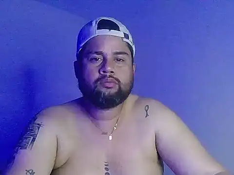 Snapshot of GABRIELGARCIA1313 chatting on 06/28/26, 12:16 GABRIELGARCIA1313 online show from 06/28/26, 12:16