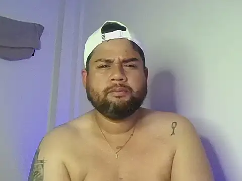 Snapshot of GABRIELGARCIA1313 chatting on 07/02/26, 05:57 GABRIELGARCIA1313 online show from 07/02/26, 05:57