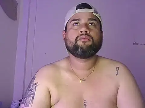 Snapshot of GABRIELGARCIA1313 chatting on 07/31/26, 11:04 GABRIELGARCIA1313 online show from 07/31/26, 11:04