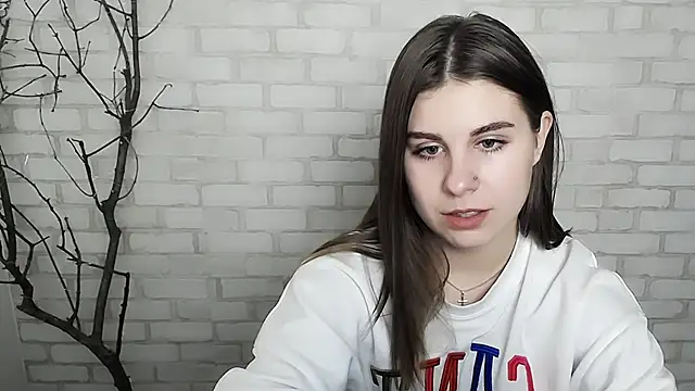 Snapshot of Sweet_Doll_Luna chatting on 12/10/24, 09:55 Sweet Doll Luna online show from 12/10/24, 09:55