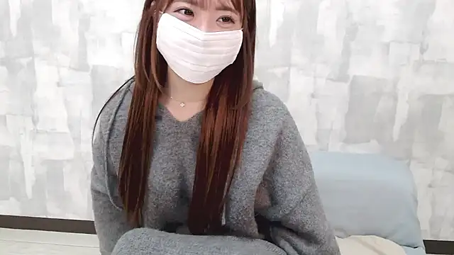 Snapshot of LOVE_MOMO_LOVE chatting on 11/07/25, 11:43 LOVE MOMO LOVE online show from 11/07/25, 11:43