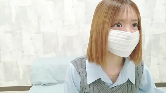 LOVE MOMO LOVE online show from 05/24/26, 12:21