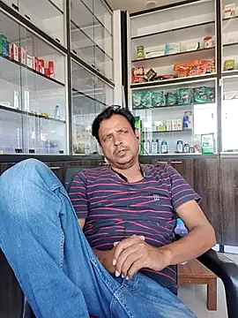 Raj1043 online show from 11/08/25, 06:24