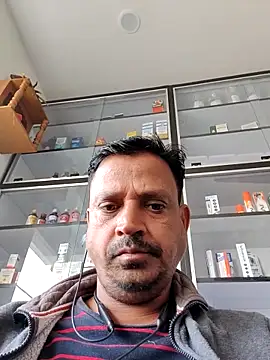 Raj1043 online show from 11/20/25, 05:18