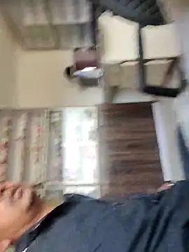 Raj1043 online show from 11/30/25, 05:22