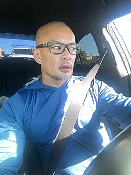 Snapshot of EatMyCake831 chatting on 10/28/25, 06:32 EatMyCake831 online show from 10/28/25, 06:32