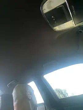 Snapshot of EatMyCake831 chatting on 10/29/25, 05:25 EatMyCake831 online show from 10/29/25, 05:25