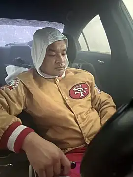 Snapshot of EatMyCake831 chatting on 11/13/25, 07:13 EatMyCake831 online show from 11/13/25, 07:13