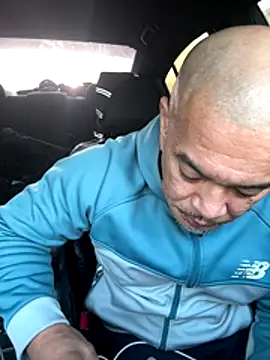 Snapshot of EatMyCake831 chatting on 11/24/25, 03:45 EatMyCake831 online show from 11/24/25, 03:45