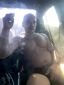 Snapshot of EatMyCake831 chatting on 11/26/25, 07:26 EatMyCake831 online show from 11/26/25, 07:26