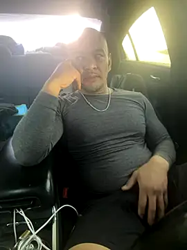 Snapshot of EatMyCake831 chatting on 11/27/25, 04:09 EatMyCake831 online show from 11/27/25, 04:09