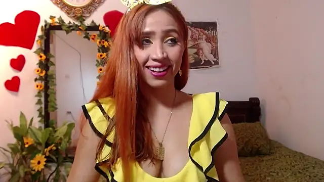 Snapshot of MeganCrouch chatting on 09/10/25, 07:25 MeganCrouch online show from 09/10/25, 07:25