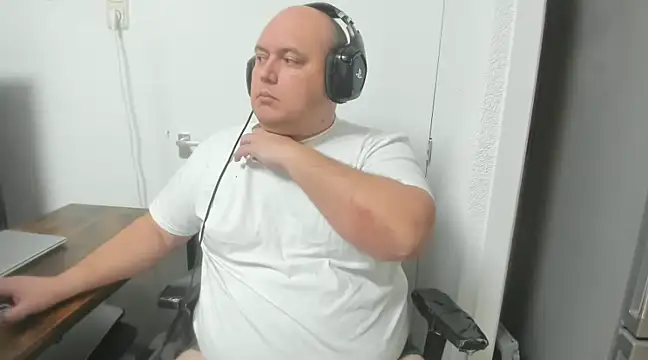 BigromeoXX online show from 01/16/25, 06:59