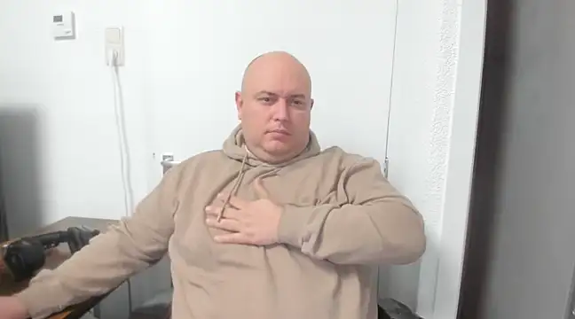 BigromeoXX online show from 02/14/25, 07:02