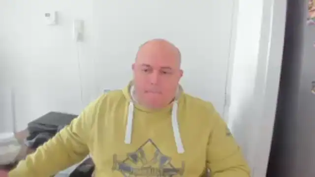 BigromeoXX online show from 10/25/25, 12:45