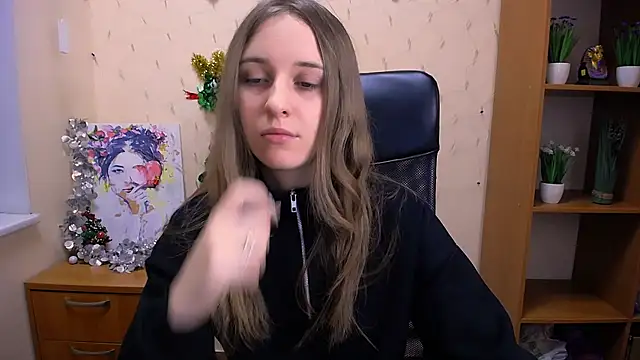 Snapshot of _Nicole_new chatting on 12/11/24, 12:23  Nicole new online show from 12/11/24, 12:23