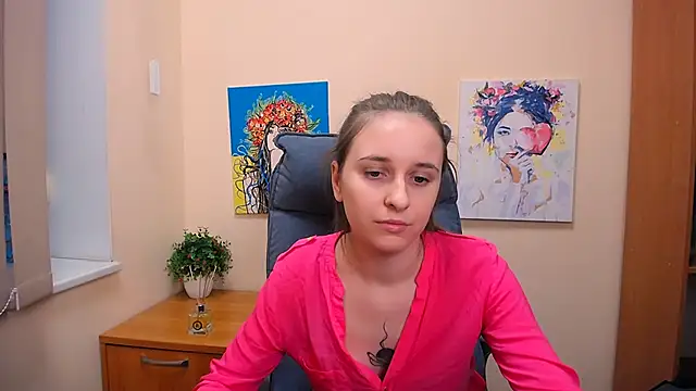 Snapshot of _Nicole_new chatting on 02/26/25, 12:47  Nicole new online show from 02/26/25, 12:47