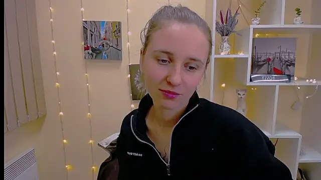 Snapshot of _Nicole_new chatting on 03/05/25, 03:51  Nicole new online show from 03/05/25, 03:51